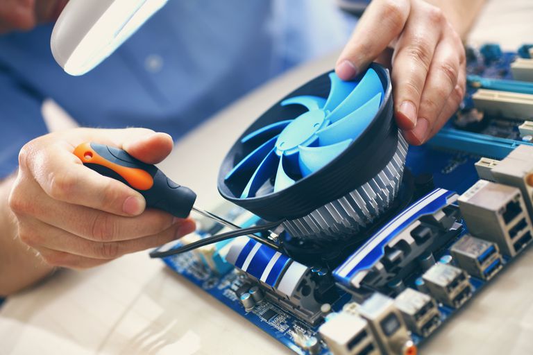 چطور فن کامپیوتر را تعمیر و نگهداری کنیم؟